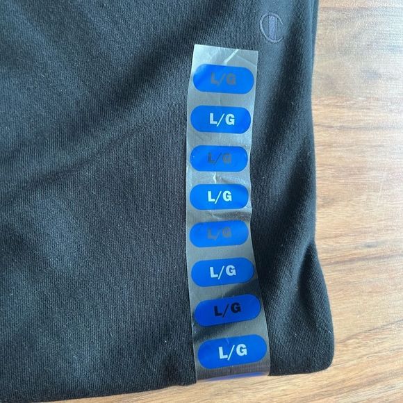- Champion | Joggers - size large - Picture 2 of 4